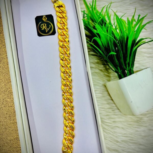 The 'Royal Curve' Interlink Bracelet (1 Gram Gold Plated Lucky)